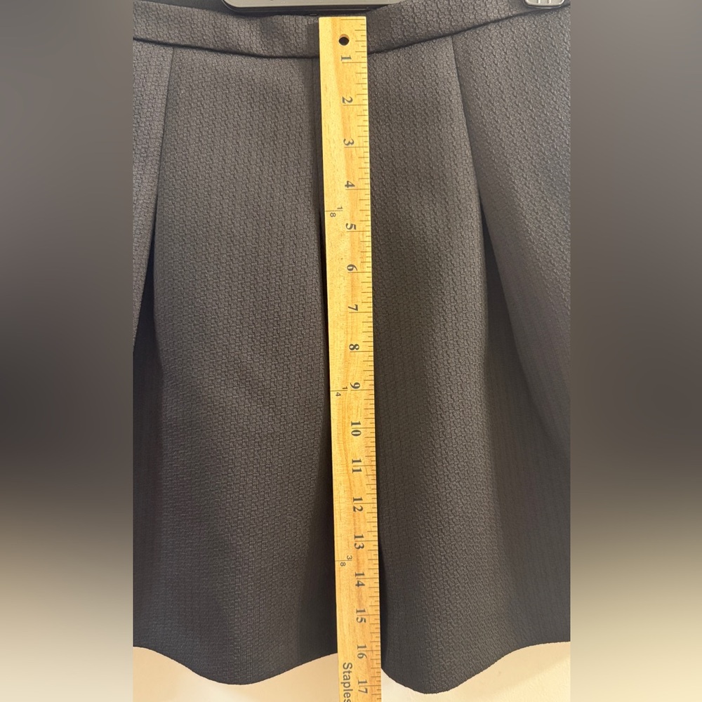 Madewell Textured A-Line Mini Skirt in Black - Size 2 - Picture 6 of 10